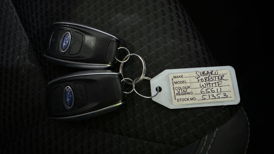 2021 Subaru Forester 2.5i Premium (AWD), Automatic, 54638 km, Key Close-up