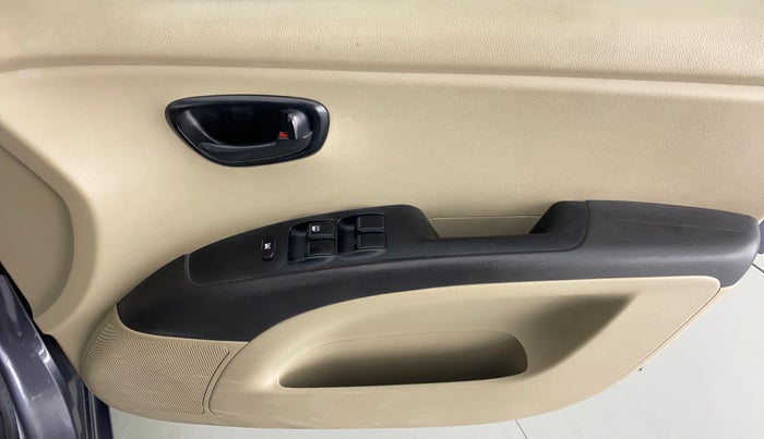 2015 Hyundai i10 MAGNA 1.1 IRDE2, Petrol, Manual, 45,891 km, Driver Side Door Panels Control