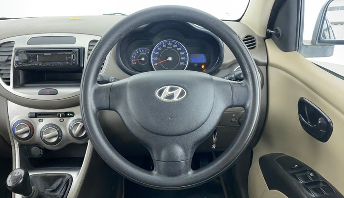 2015 Hyundai i10 MAGNA 1.1 IRDE2, Petrol, Manual, 45,891 km, Steering Wheel Close Up