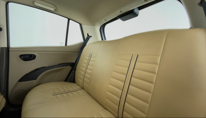 2015 Hyundai i10 MAGNA 1.1 IRDE2, Petrol, Manual, 45,891 km, Right Side Rear Door Cabin