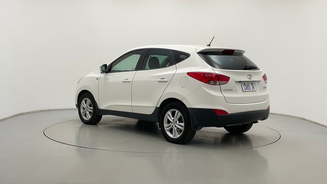 Left Back Diagonal (45- Degree) View