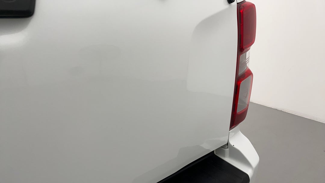 Badge (Boot Right Side)