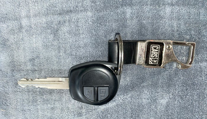 2014 Maruti Swift ZDI, Diesel, Manual, 65,223 km, Key Close Up