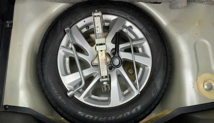 2014 Maruti Swift ZDI, Diesel, Manual, 65,223 km, Spare Tyre