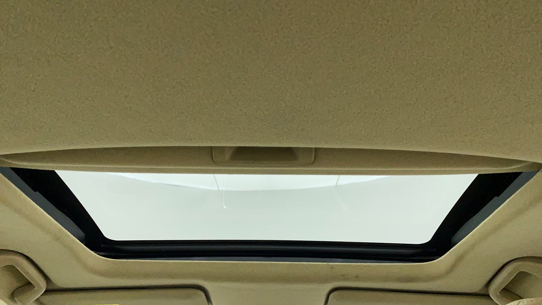 Moonroof/ Sunroof