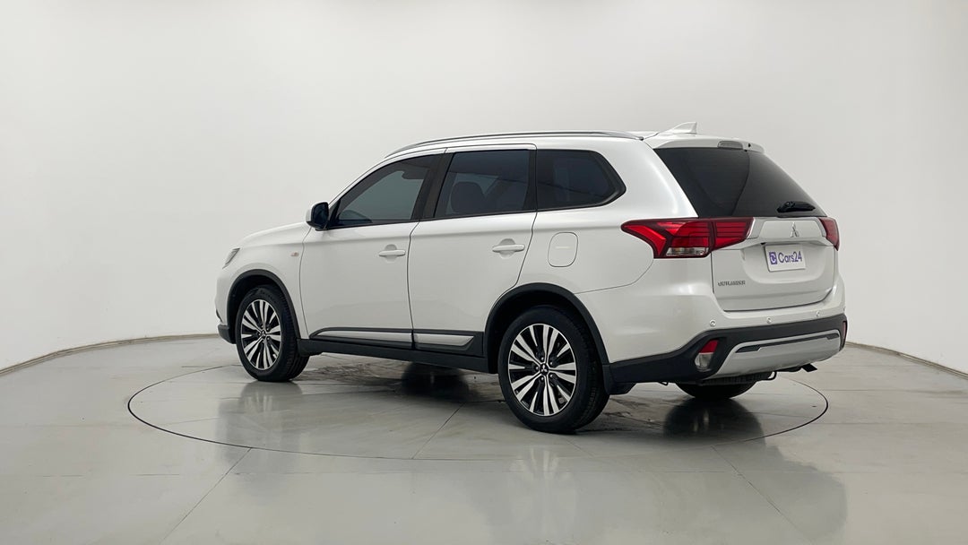 Left Back Diagonal (45- Degree) View