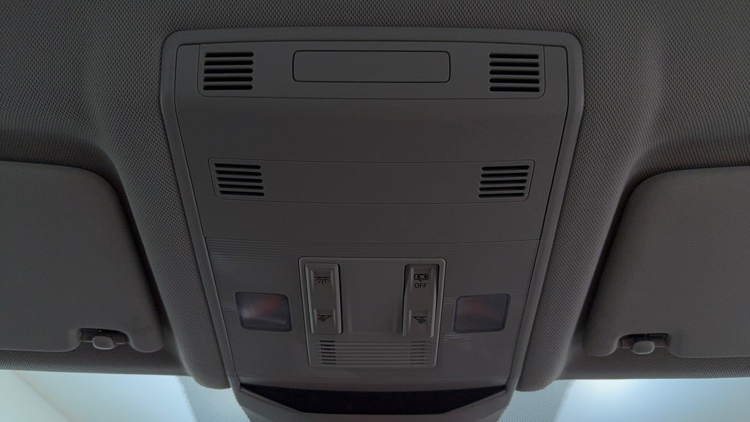 On-Roof Controls/Sunglass holder