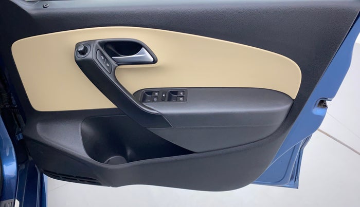 2016 Volkswagen Ameo COMFORTLINE 1.2, Petrol, Manual, 53,177 km, Driver Side Door Panels Controls