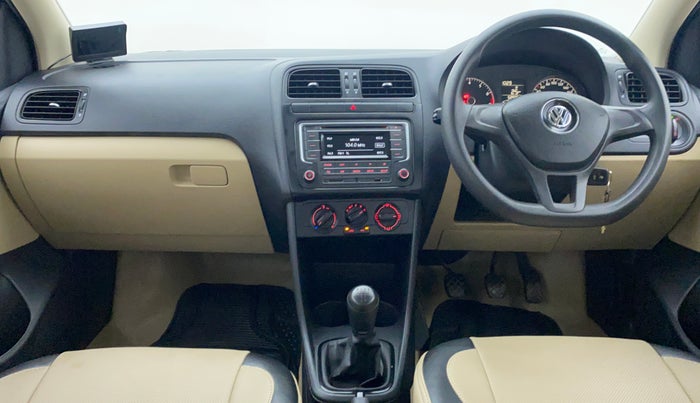 2016 Volkswagen Ameo COMFORTLINE 1.2, Petrol, Manual, 53,177 km, Dashboard View