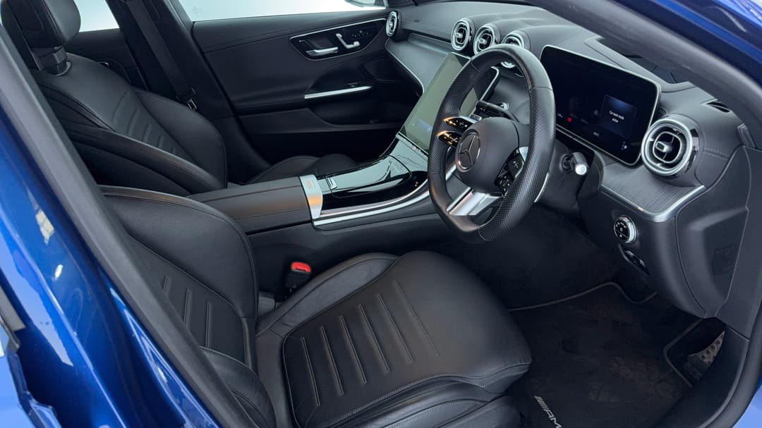 2023 Mercedes-benz C300 Mhev, Automatic, 40004 km, Right Side Front Door Cabin View