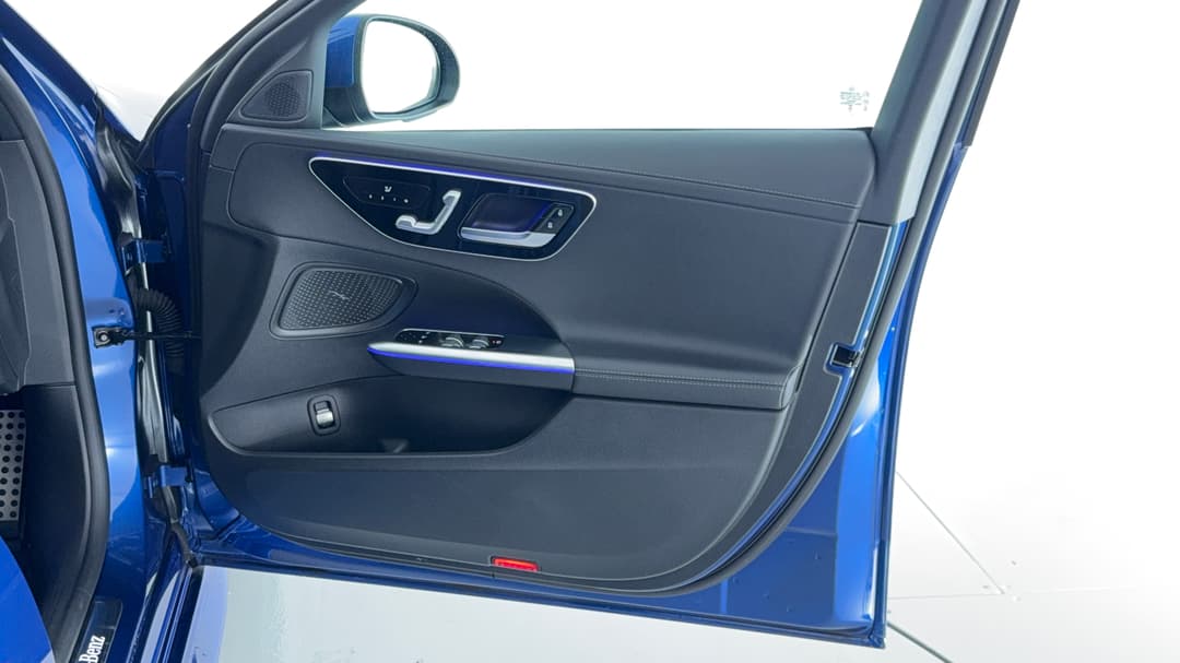 2023 Mercedes-benz C300 Mhev, Automatic, 40004 km, Speaker View