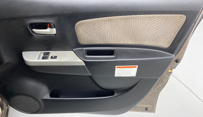 2014 Maruti Wagon R 1.0 LXI CNG, CNG, Manual, 65,019 km, Driver Side Door Panels Control