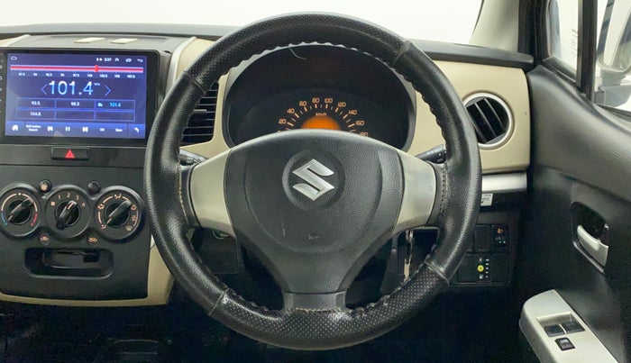 2018 Maruti Wagon R 1.0 LXI CNG, CNG, Manual, 99,606 km, Steering Wheel Close Up