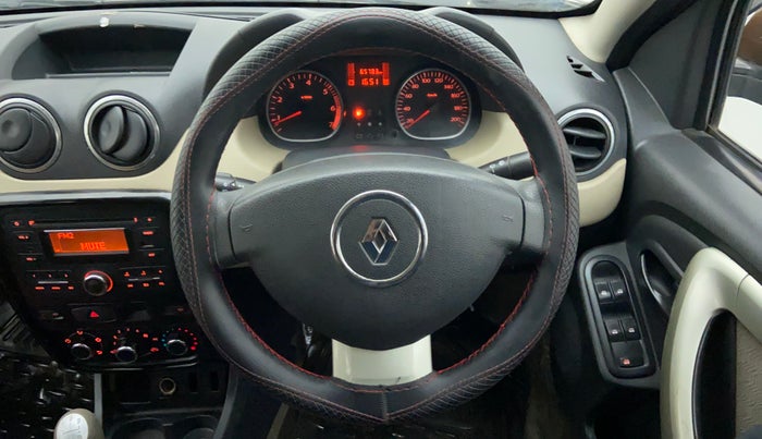 2013 Renault Duster 85 PS RXL, Diesel, Manual, 66,084 km, Steering Wheel Close Up