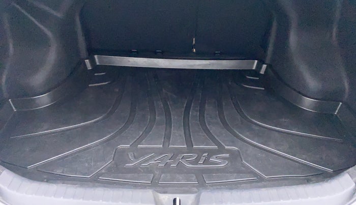 2018 Toyota YARIS J MT, Petrol, Manual, 11,532 km, Boot Inside