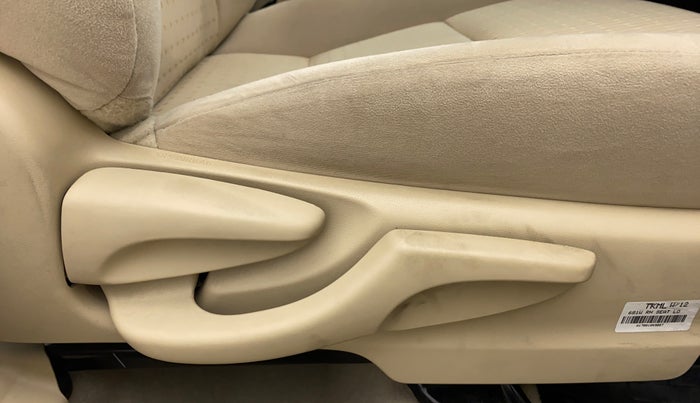 2018 Toyota YARIS J MT, Petrol, Manual, 11,532 km, Driver Side Adjustment Panel