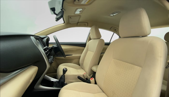 2018 Toyota YARIS J MT, Petrol, Manual, 11,532 km, Right Side Front Door Cabin