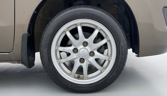 2017 Maruti Wagon R 1.0 VXI, Petrol, Manual, 19,853 km, Right Front Wheel