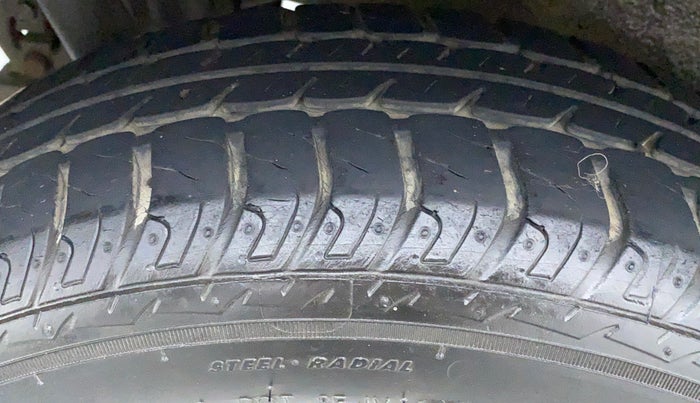 2017 Maruti Wagon R 1.0 VXI, Petrol, Manual, 19,853 km, Right Rear Tyre Tread