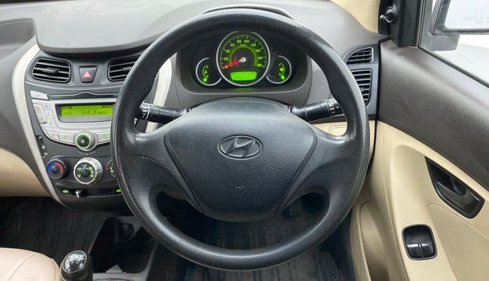 2016 Hyundai Eon MAGNA PLUS, Petrol, Manual, 68,949 km, Steering Wheel Close Up