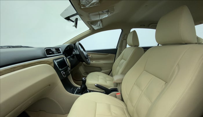 2022 Maruti Ciaz ZETA 1.5 SHVS MT PETROL, Petrol, Manual, 35,888 km, Right Side Front Door Cabin
