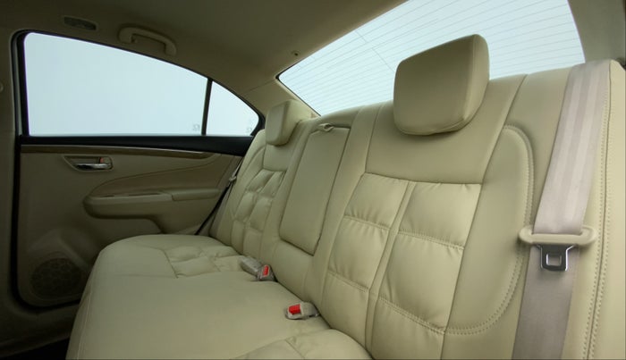 2022 Maruti Ciaz ZETA 1.5 SHVS MT PETROL, Petrol, Manual, 35,888 km, Right Side Rear Door Cabin