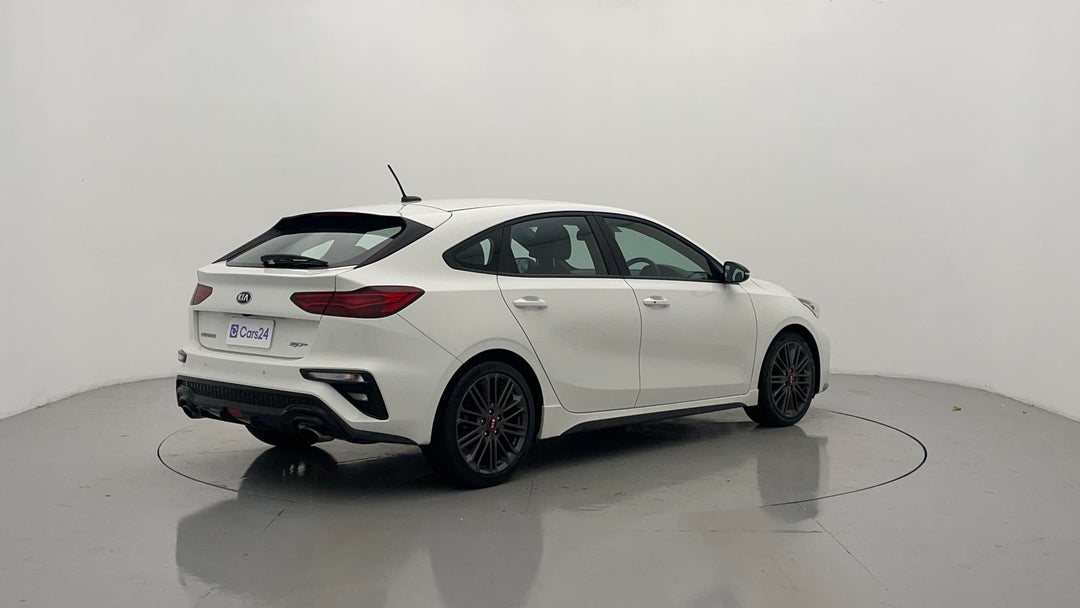 Right Back Diagonal (45- Degree) View