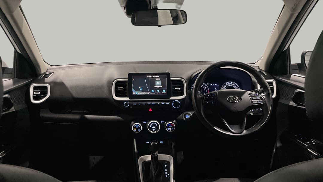 2022 Hyundai Venue Elite (black) Sunroof, Automatic, 67842 km, Dashboard View
