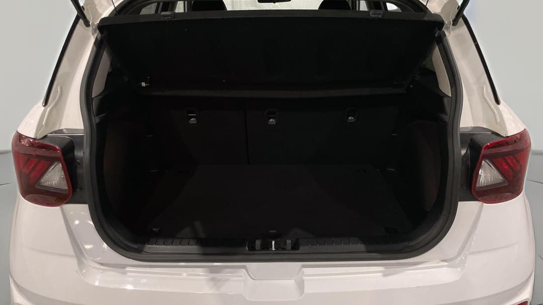 2022 Hyundai Venue Elite (black) Sunroof, Automatic, 67842 km, Boot Inside View