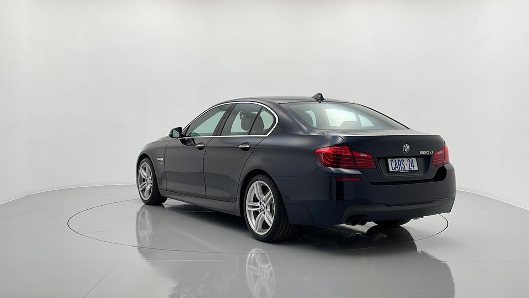 Left Back Diagonal (45- Degree) View