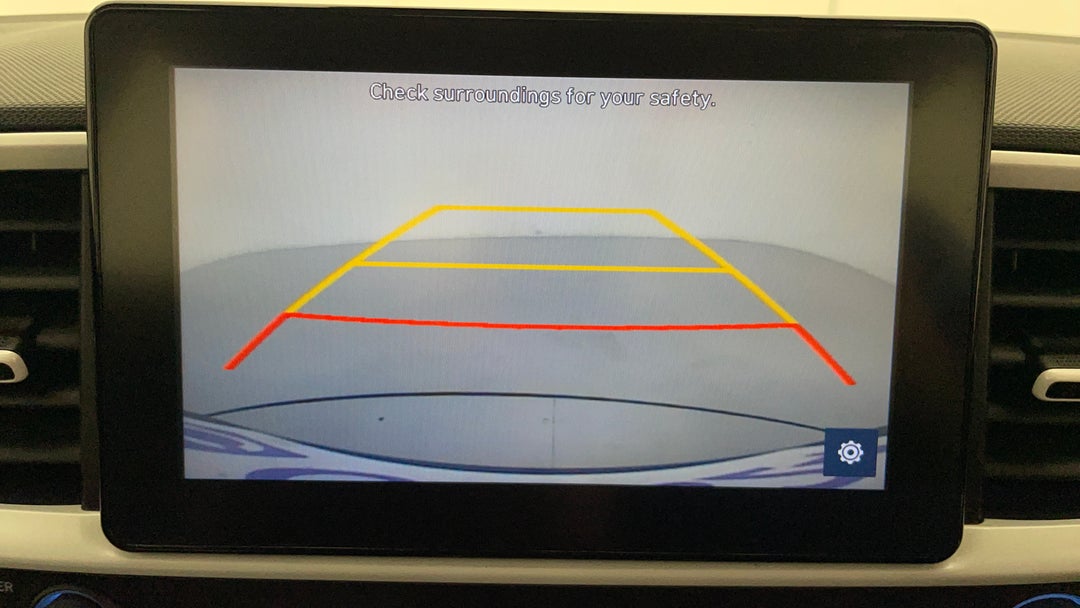 2022 Hyundai Venue Active, Automatic, 76010 km, Parking Camera