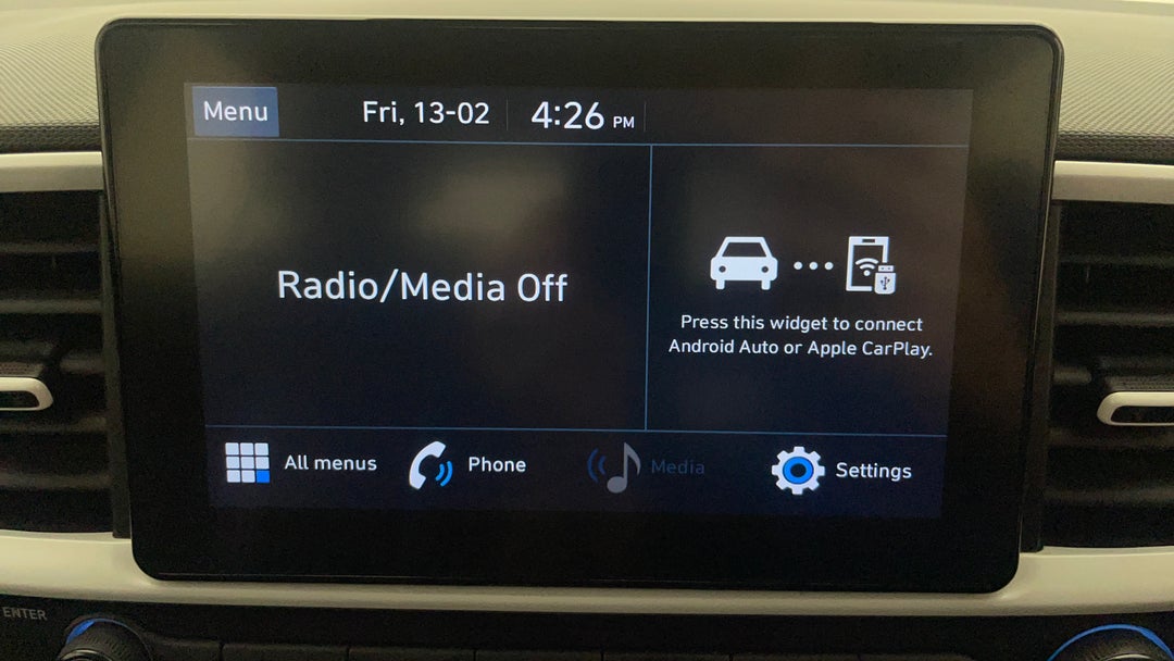 2022 Hyundai Venue Active, Automatic, 76010 km, Infotainment System