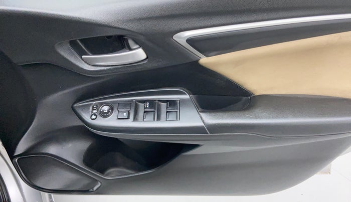 2017 Honda Jazz 1.2 V AT, Petrol, Automatic, 48,106 km, Driver Side Door Panels Control