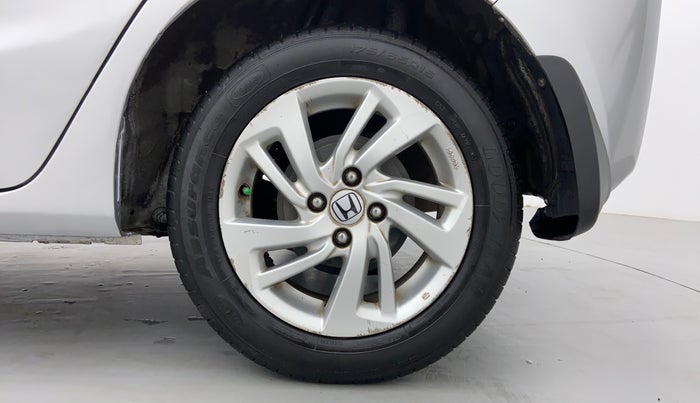 2017 Honda Jazz 1.2 V AT, Petrol, Automatic, 48,106 km, Left Rear Wheel