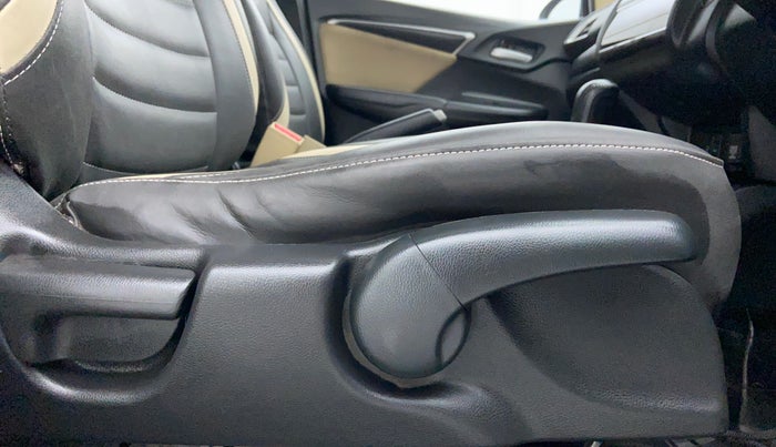 2017 Honda Jazz 1.2 V AT, Petrol, Automatic, 48,106 km, Driver Side Adjustment Panel
