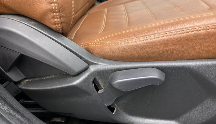 2019 Ford New Figo TITANIUM 1.5 PETROL AT, Petrol, Automatic, 38,909 km, Driver Side Adjustment Panel
