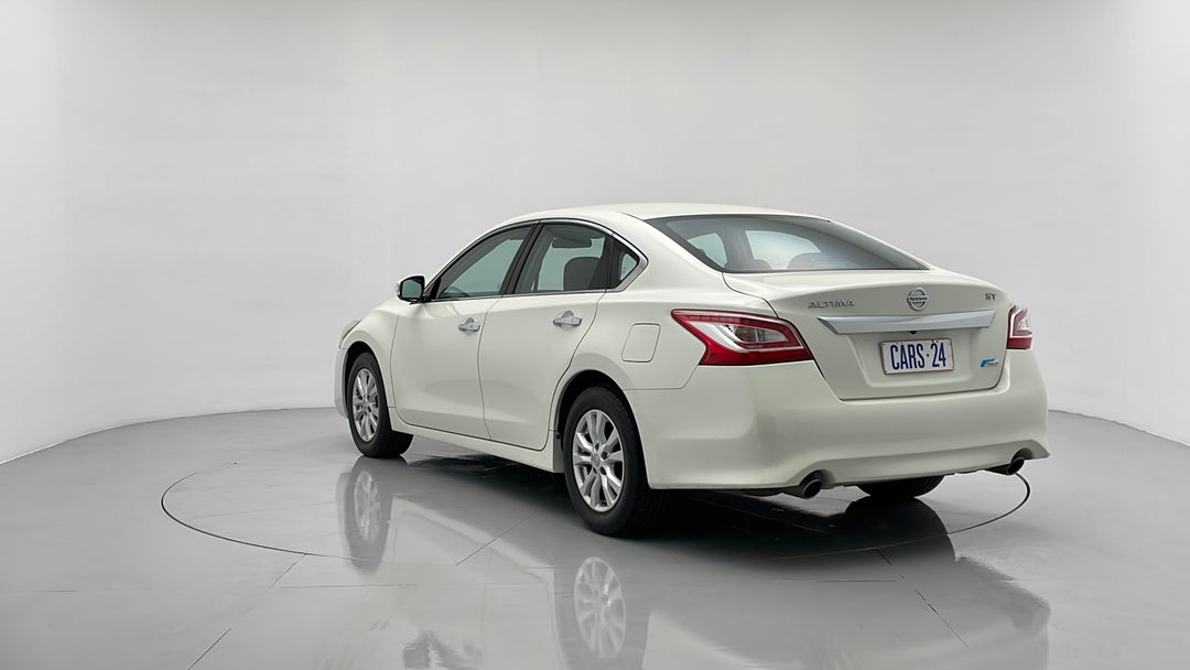 Left Back Diagonal (45- Degree) View