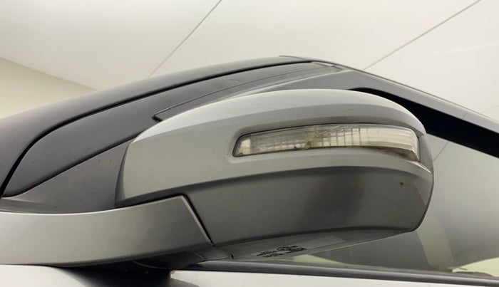 2012 Maruti Swift ZXI, Petrol, Manual, 65,238 km, Left rear-view mirror - Indicator light not working