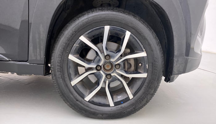 2018 Mahindra KUV 100 NXT K8 D 6 STR, Diesel, Manual, 55,751 km, Right Front Wheel