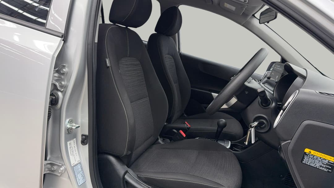 2021 Kia Picanto S (pe), Automatic, 25063 km, Right Side Front Door Cabin View