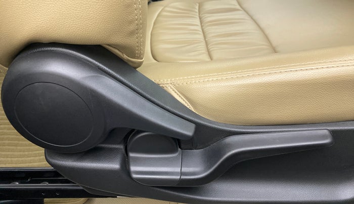 2018 Honda Amaze 1.2 V CVT I VTEC, Petrol, Automatic, 13,408 km, Driver Side Adjustment Panel
