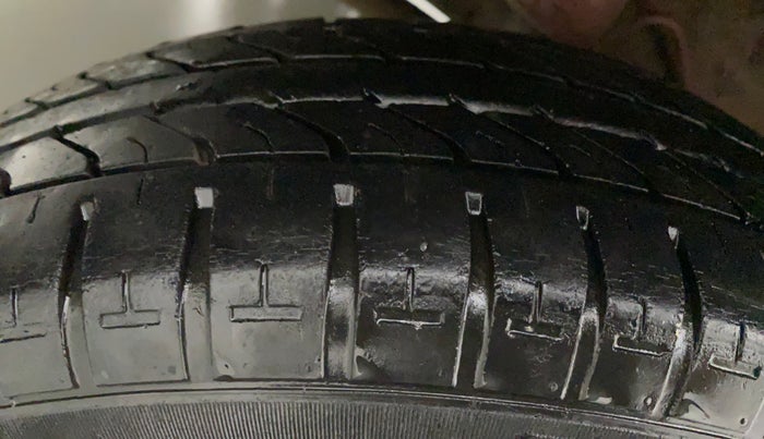2015 Datsun Go Plus T, Petrol, Manual, 67,374 km, Right Rear Tyre Tread