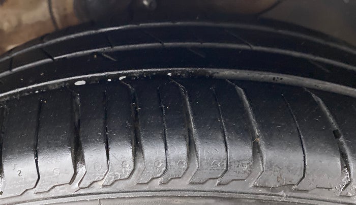 2015 Honda City V MT PETROL, Petrol, Manual, 92,598 km, Right Front Tyre Tread