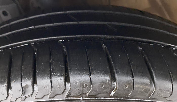2015 Honda City V MT PETROL, Petrol, Manual, 92,598 km, Left Front Tyre Tread