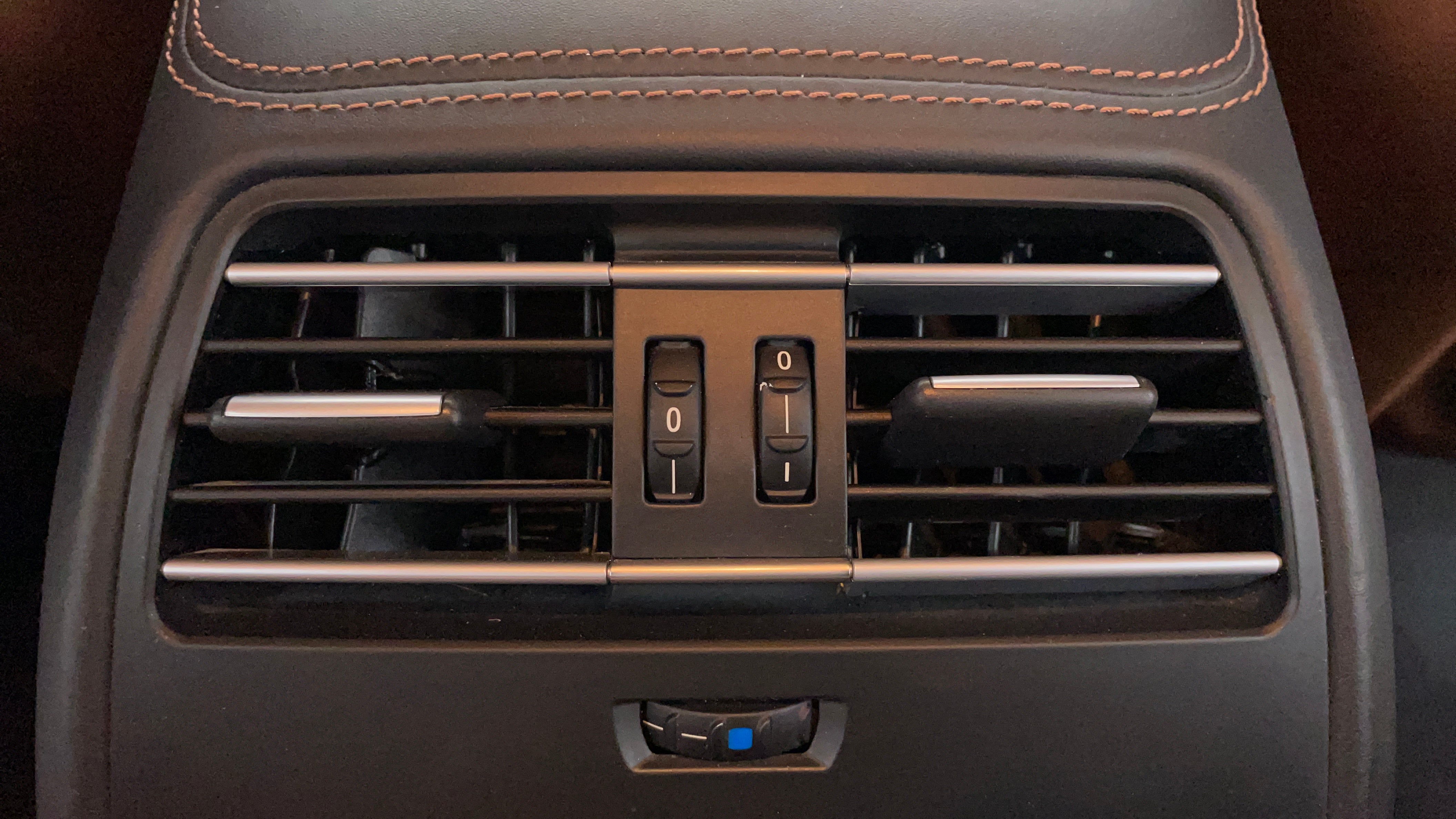 BMW 6 Series-Rear AC Vents