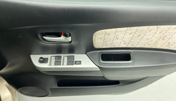 2014 Maruti Wagon R 1.0 VXI, Petrol, Manual, 24,890 km, Driver Side Door Panels Control