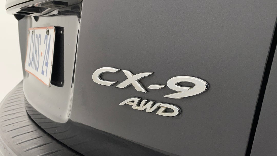 Badge (Boot Right Side)