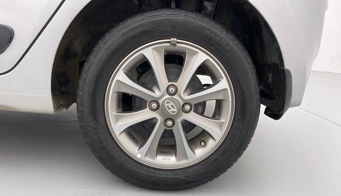 2016 Hyundai Grand i10 ASTA 1.2 (O) VTVT, Petrol, Manual, 39,995 km, Left Rear Wheel