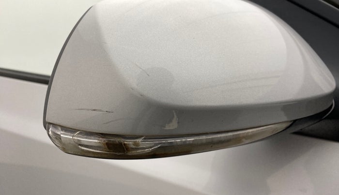 2016 Hyundai Grand i10 ASTA 1.2 (O) VTVT, Petrol, Manual, 39,995 km, Right rear-view mirror - Indicator light has minor damage