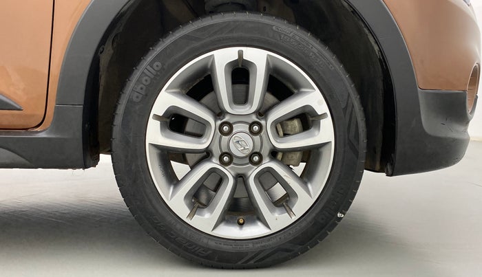 2017 Hyundai i20 Active 1.2 SX, Petrol, Manual, 22,310 km, Right Front Wheel
